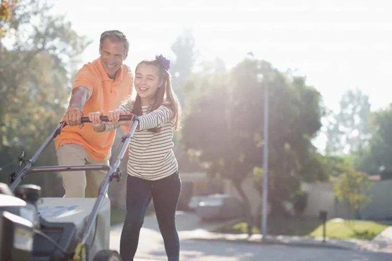 best battery operated push mower